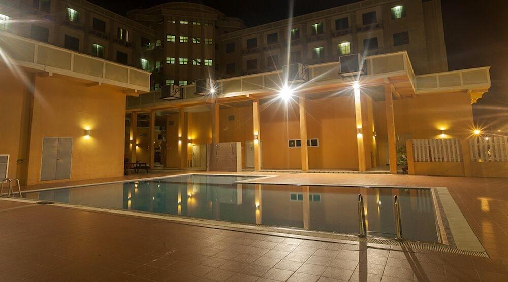 Hotel Seri Malaysia Lawas Exterior photo