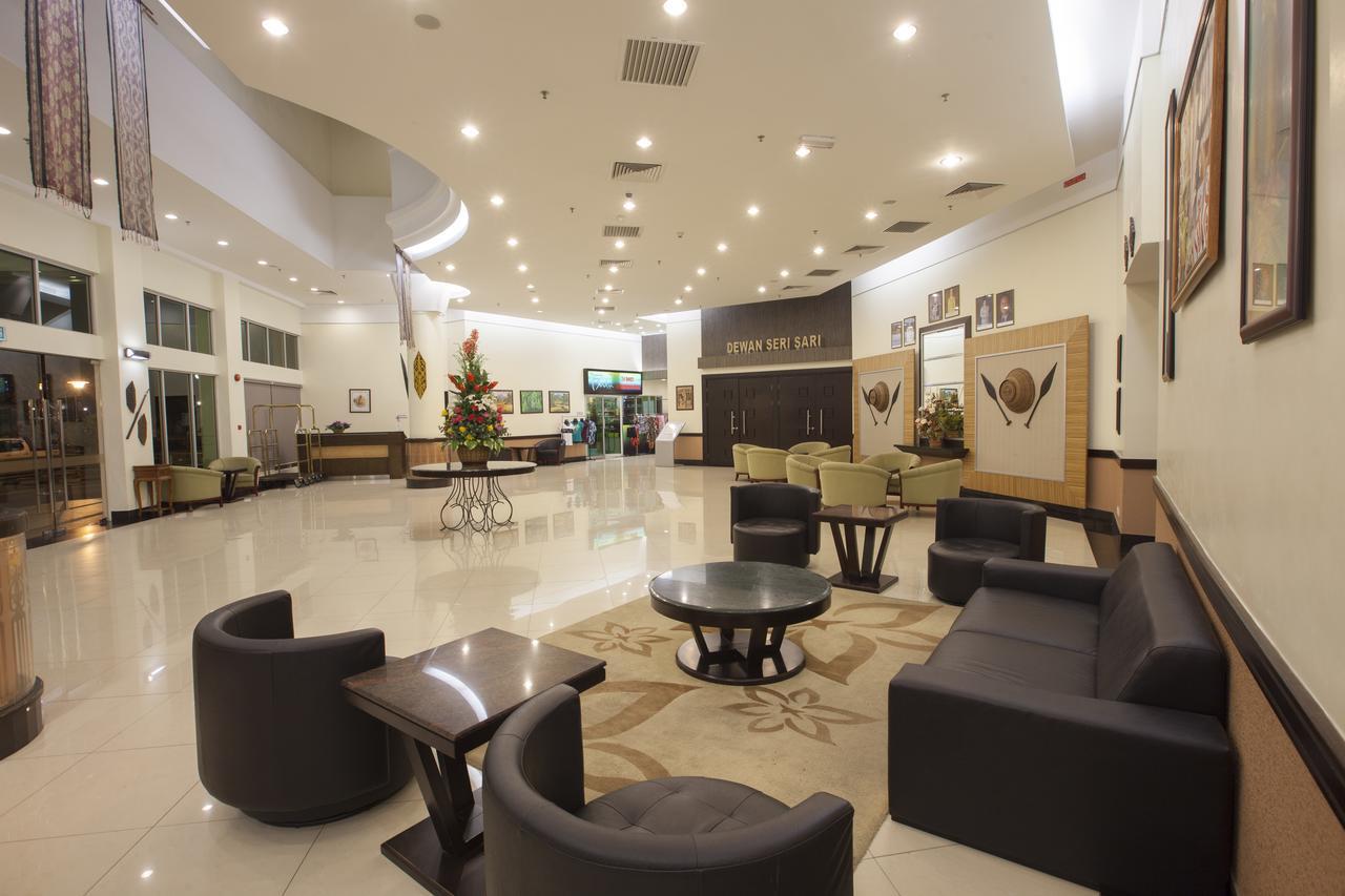 Hotel Seri Malaysia Lawas Exterior photo