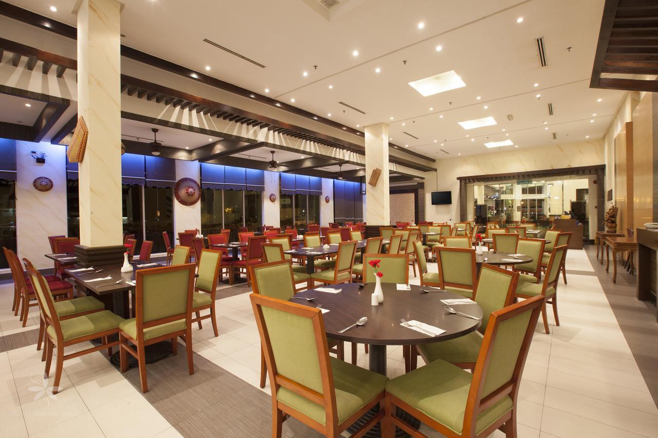 Hotel Seri Malaysia Lawas Exterior photo