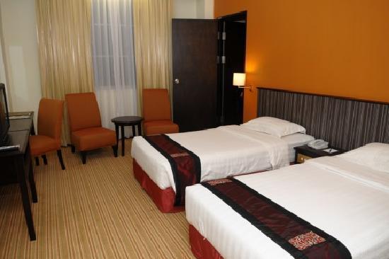 Hotel Seri Malaysia Lawas Exterior photo